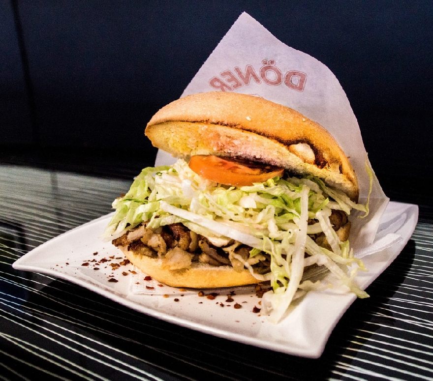 Berliner Döner in Wien mit leckeren Döner und Essen.